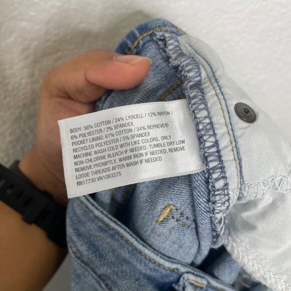 Universal Thread Womens Jeans Size 24 High Rise Straight Crop Denim Blue - Picture 5 of 16